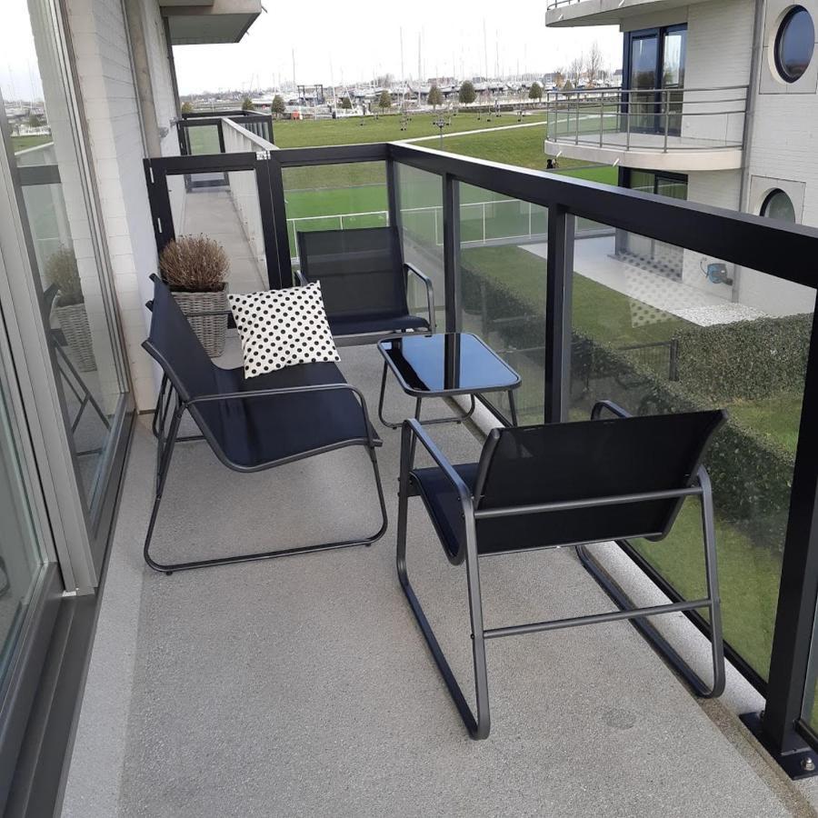 Sailors Vi Jalina Verwarmd Zwembad In Het Hoogseizoen Appartement *